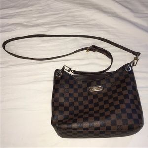 Used authentic Louis Vuitton. Damier Crossshoulder